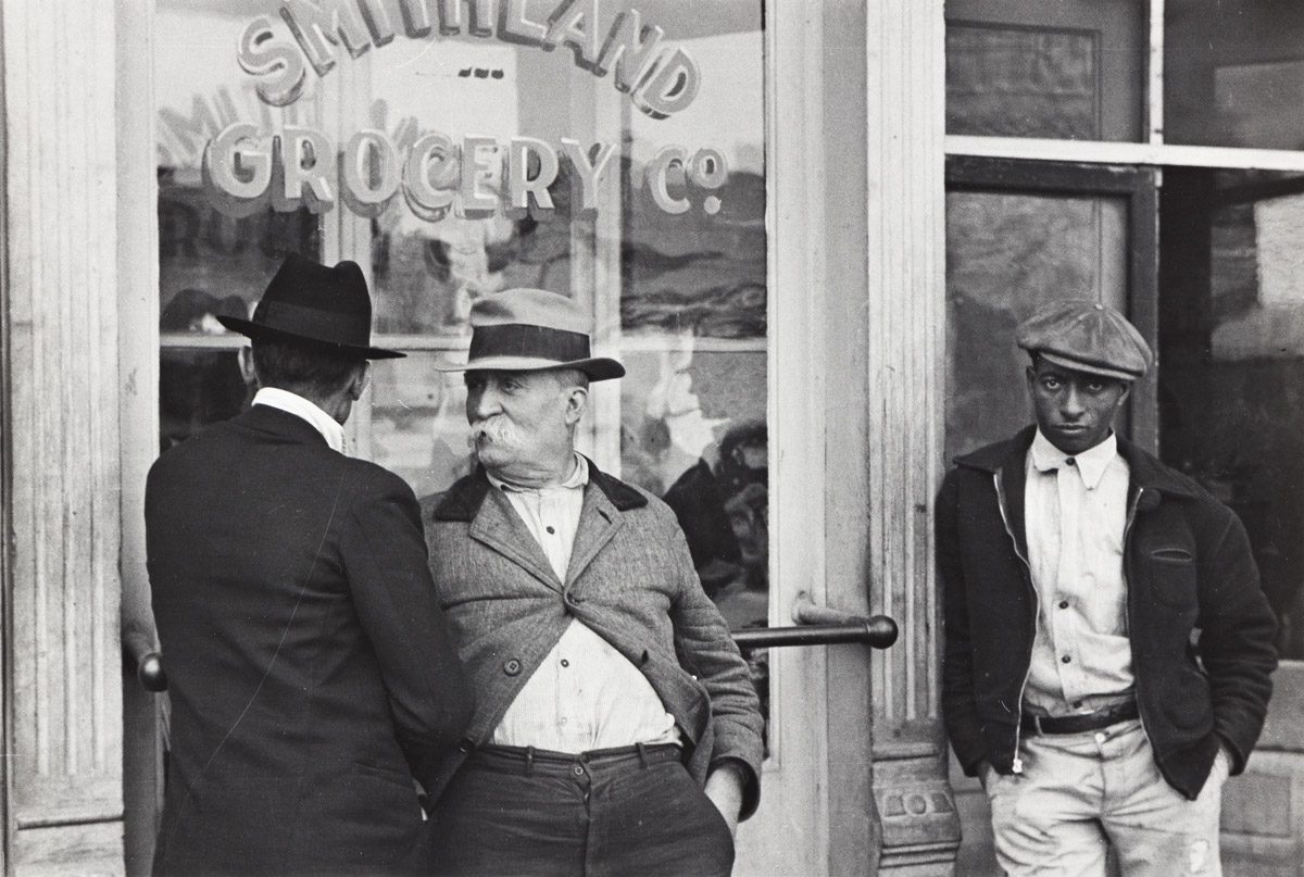 BEN SHAHN (1898-1969) Scene at Smithland, Kentucky.